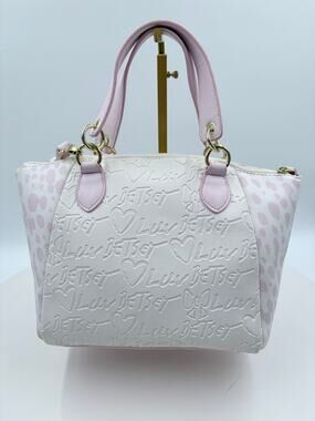 Betsy Johnson Handbag/shoulder Bag/Adjusts to crossbody purse